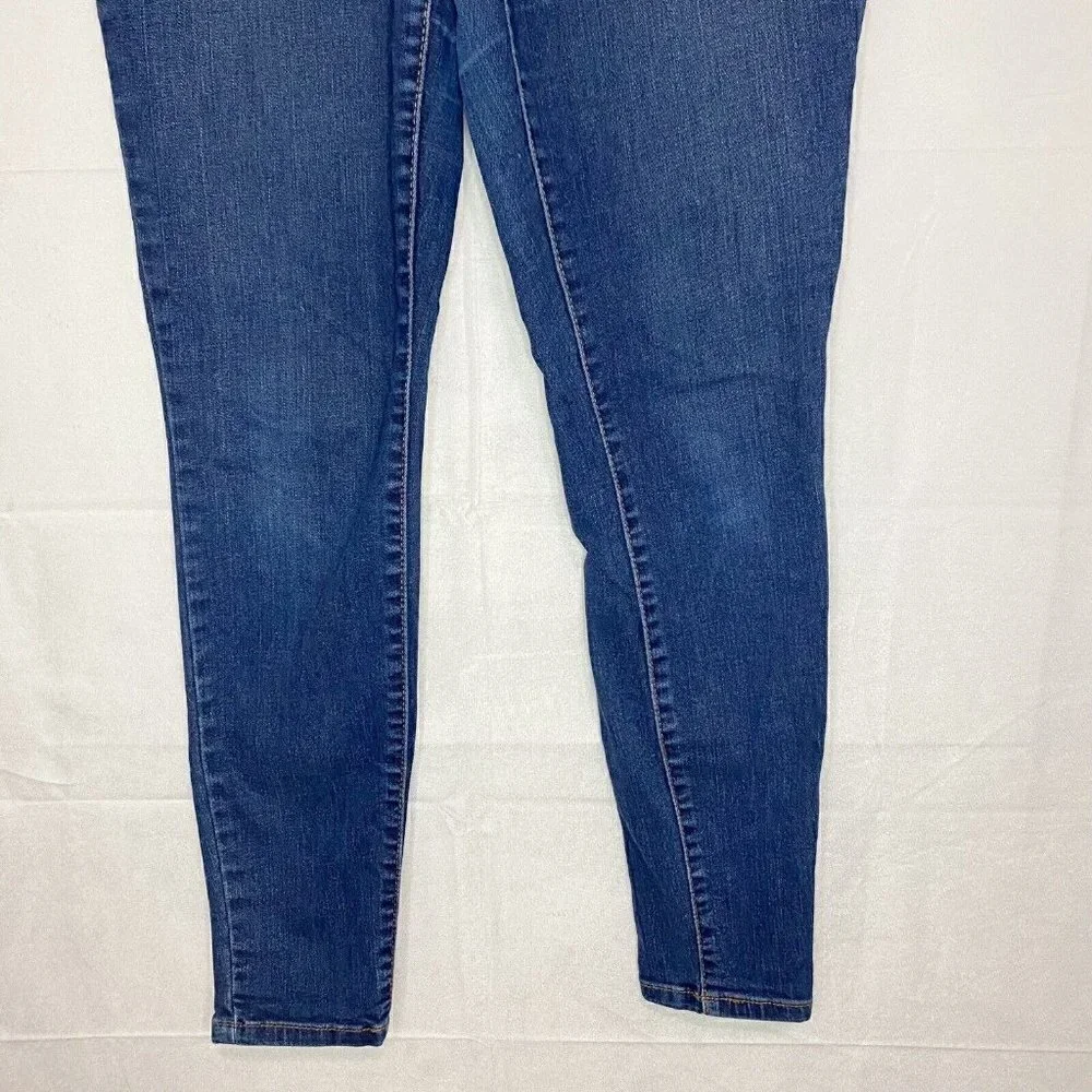 Universal Thread Size 6/28R (29x28) High Rise Jegging Blue Medium Wash Jeans